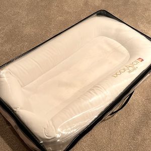 Dock a tot Deluxe + in white